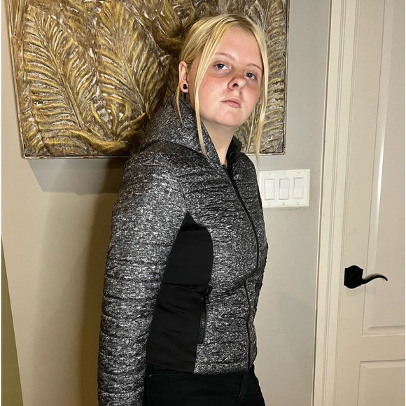 GUESS XS Grey +  Black Hooded Jacket - Picture 7 of 7